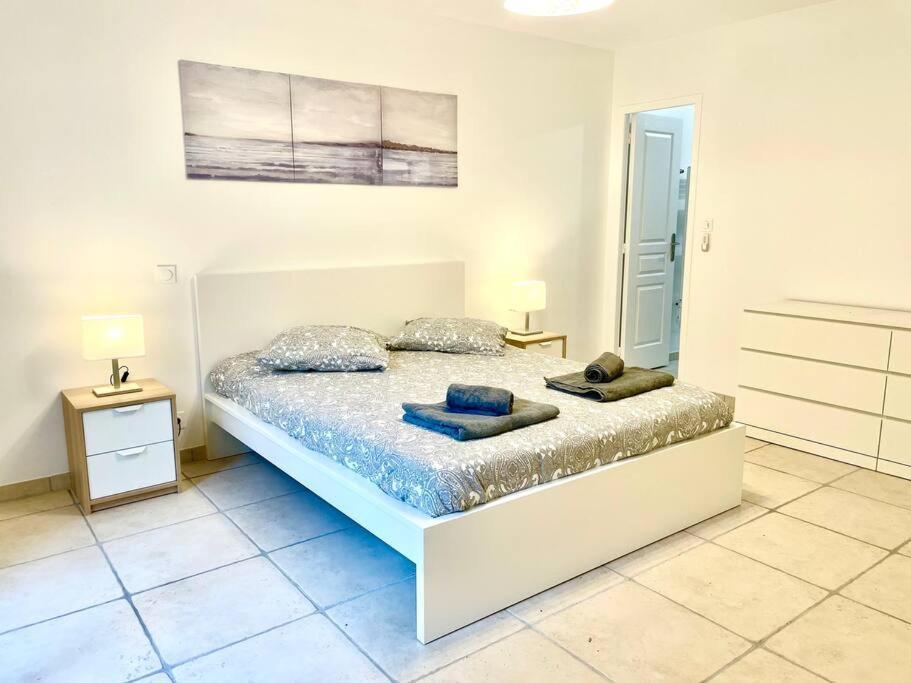 Charmante Villa Pour 10 Personnes Saint-Augustin  Exterior photo